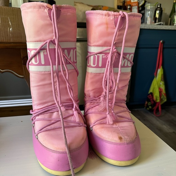 Pink moon boots size 7/8 - Picture 2 of 2